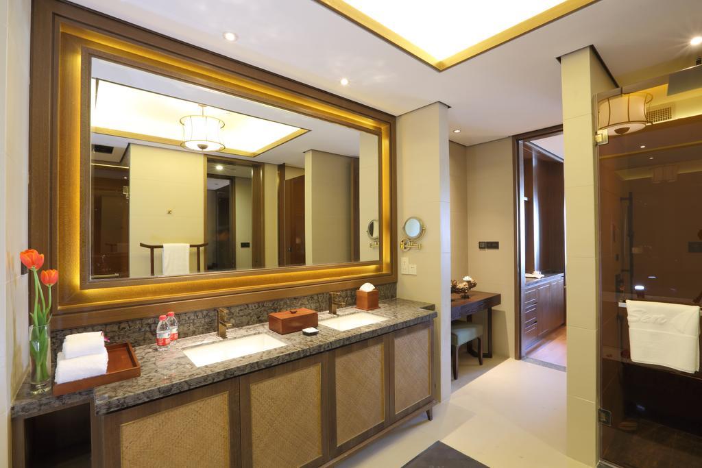 S&N Zhejiang LinHai International Hotel Ruang foto
