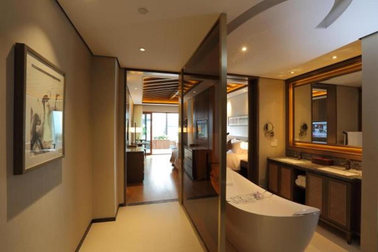 S&N Zhejiang LinHai International Hotel Bagian luar foto