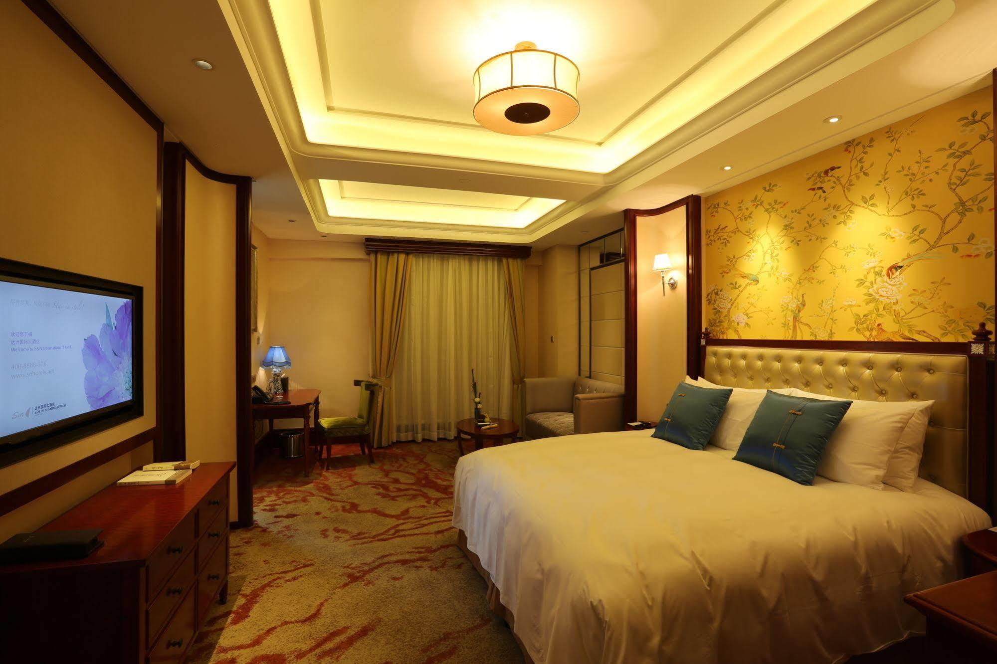 S&N Zhejiang LinHai International Hotel Bagian luar foto
